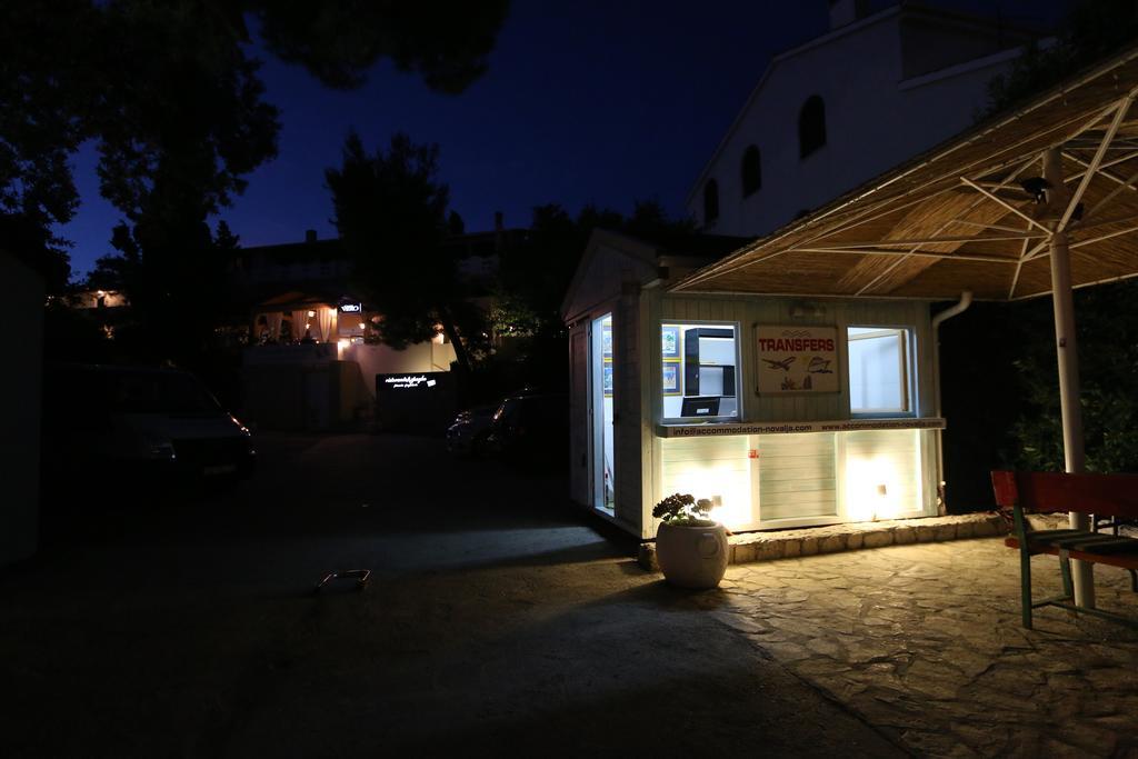 Novalja Inn 2 ภายนอก รูปภาพ