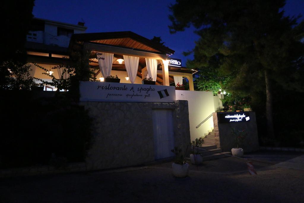 Novalja Inn 2 ภายนอก รูปภาพ