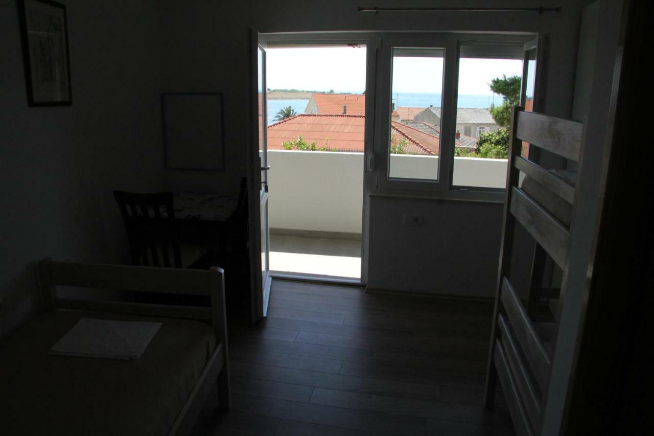 Novalja Inn 2 ภายนอก รูปภาพ